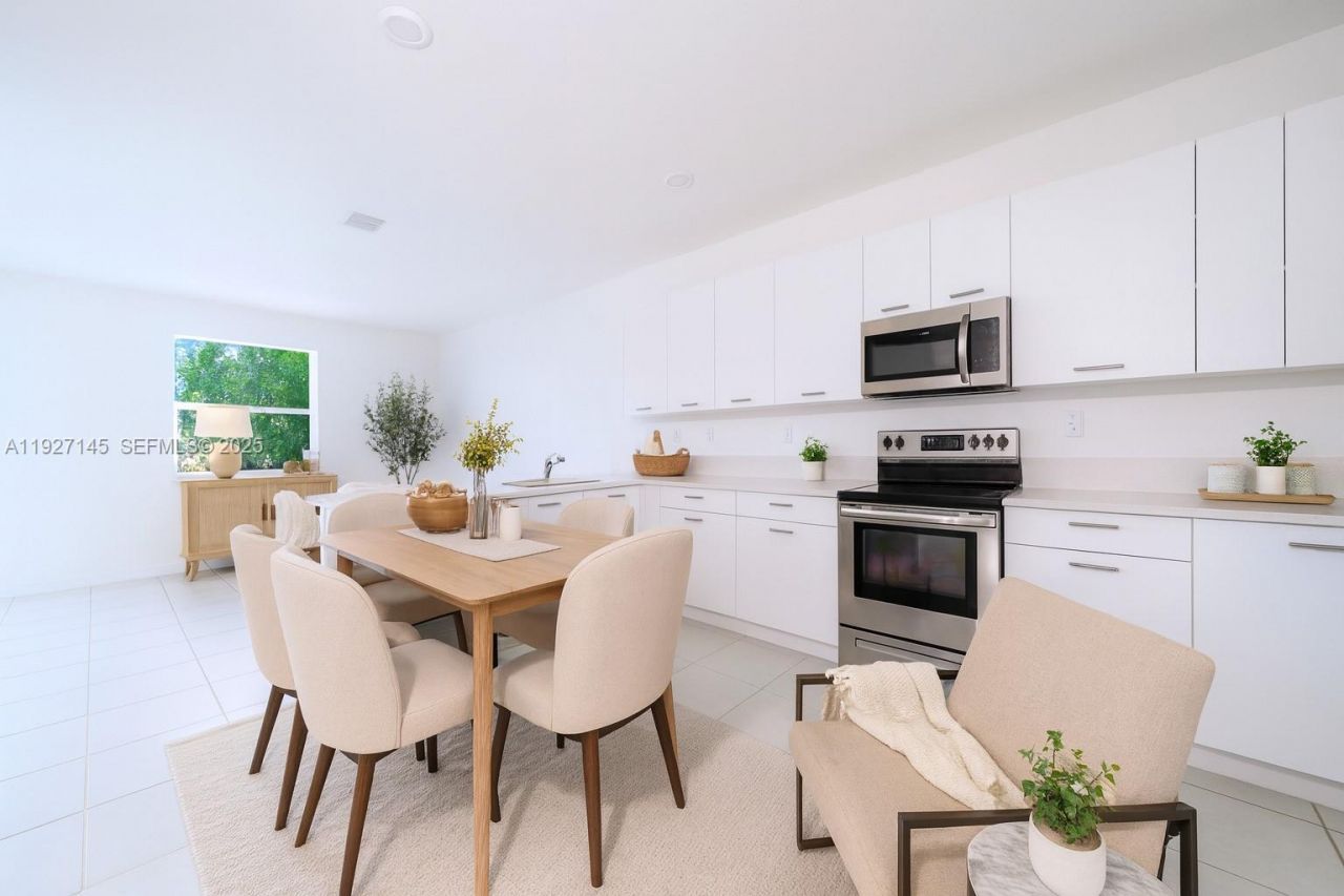 12661 NW 23rd Pl, Miami, FL 33167 Photo