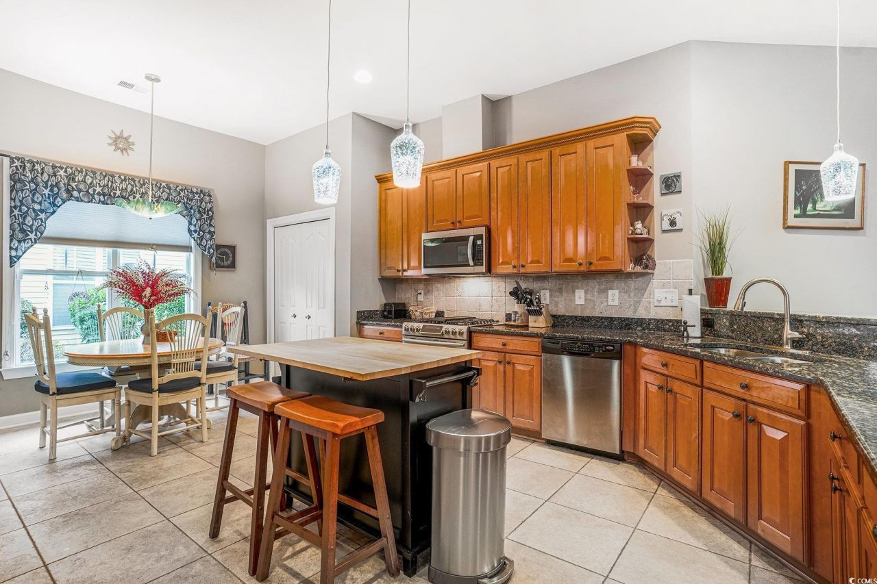 148 Winding River Dr. Photo 13