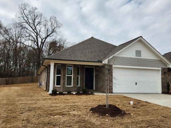 7720 Ferndale Drive, Olive Branch, MS 38654