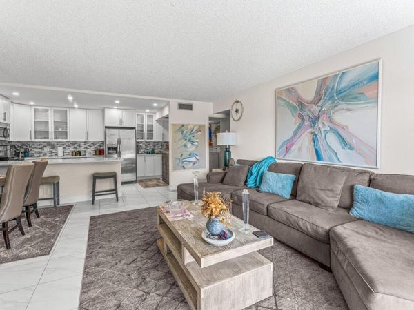 1006 Green Pine Boulevard, Unit F1, West Palm Beach, FL 33409