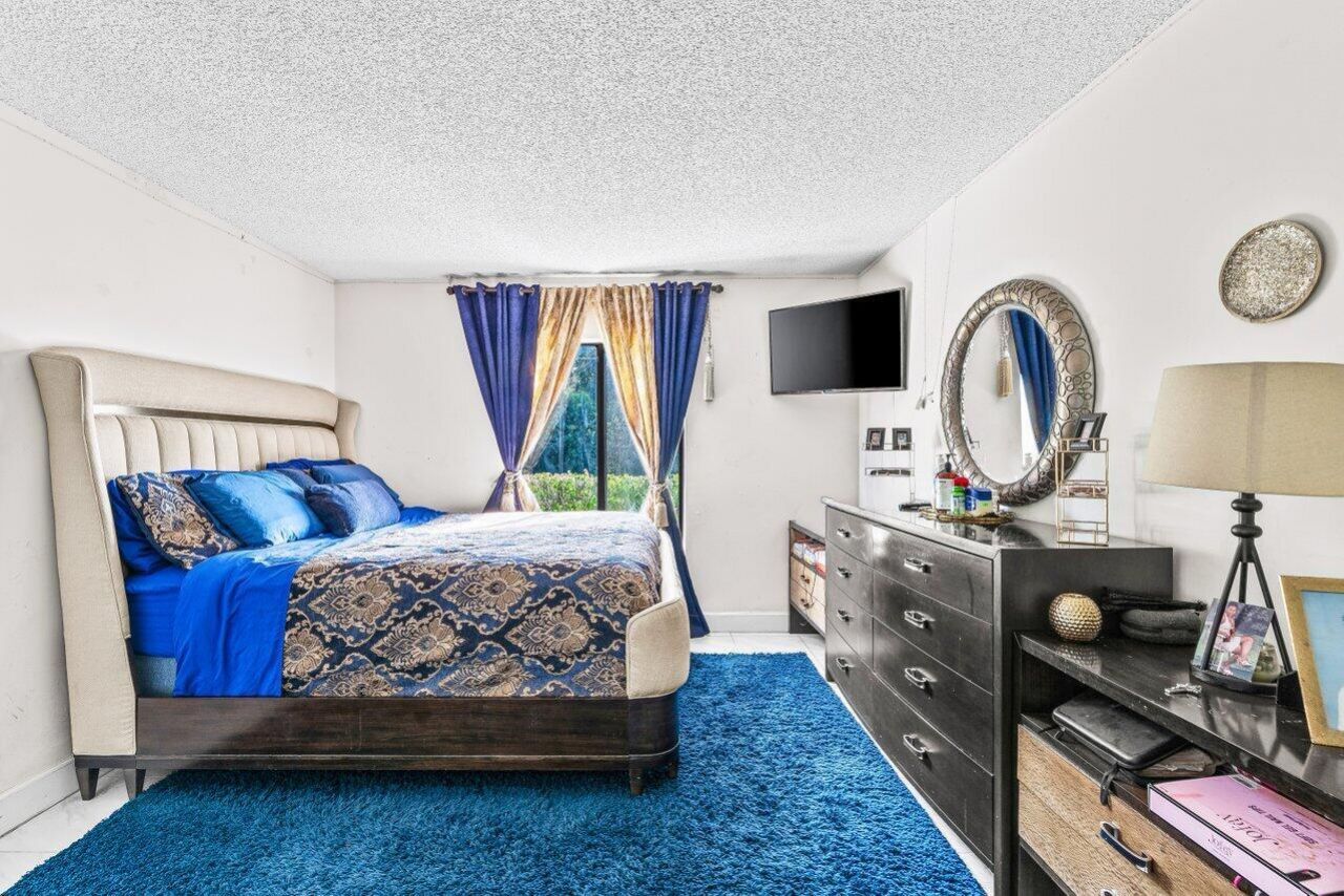 1006 Green Pine Boulevard, Unit F1, West Palm Beach, FL 33409 Photo