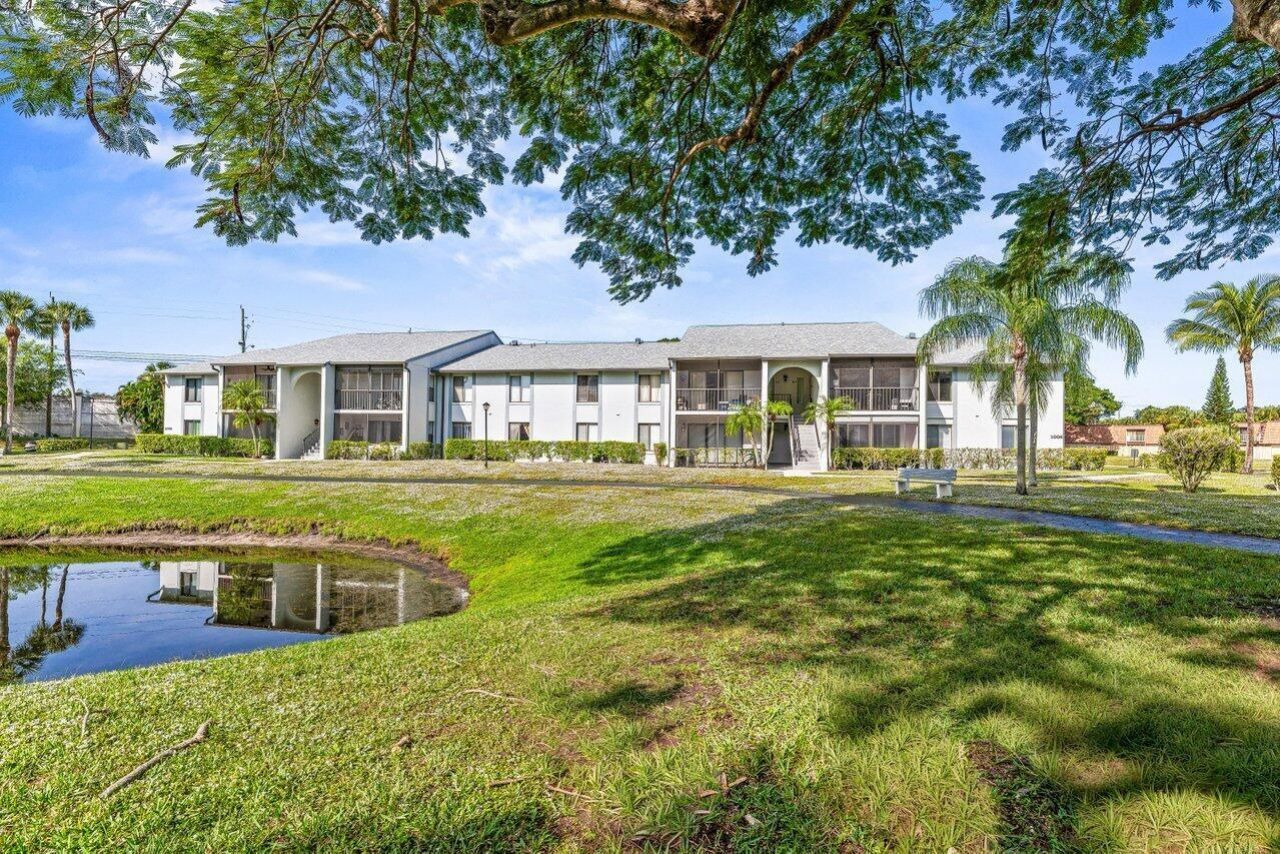 1006 Green Pine Boulevard, Unit F1, West Palm Beach, FL 33409 Photo