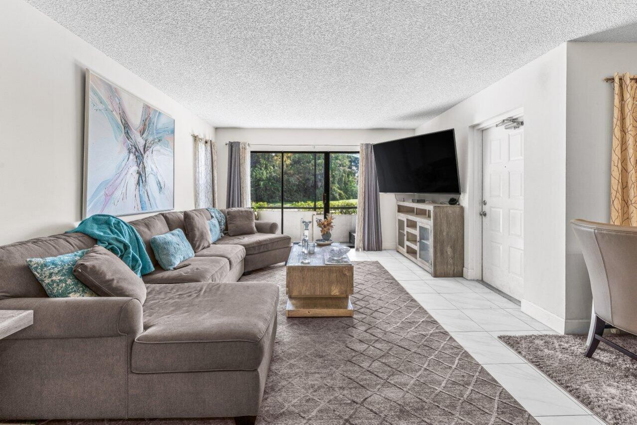1006 Green Pine Boulevard, Unit F1, West Palm Beach, FL 33409 Photo