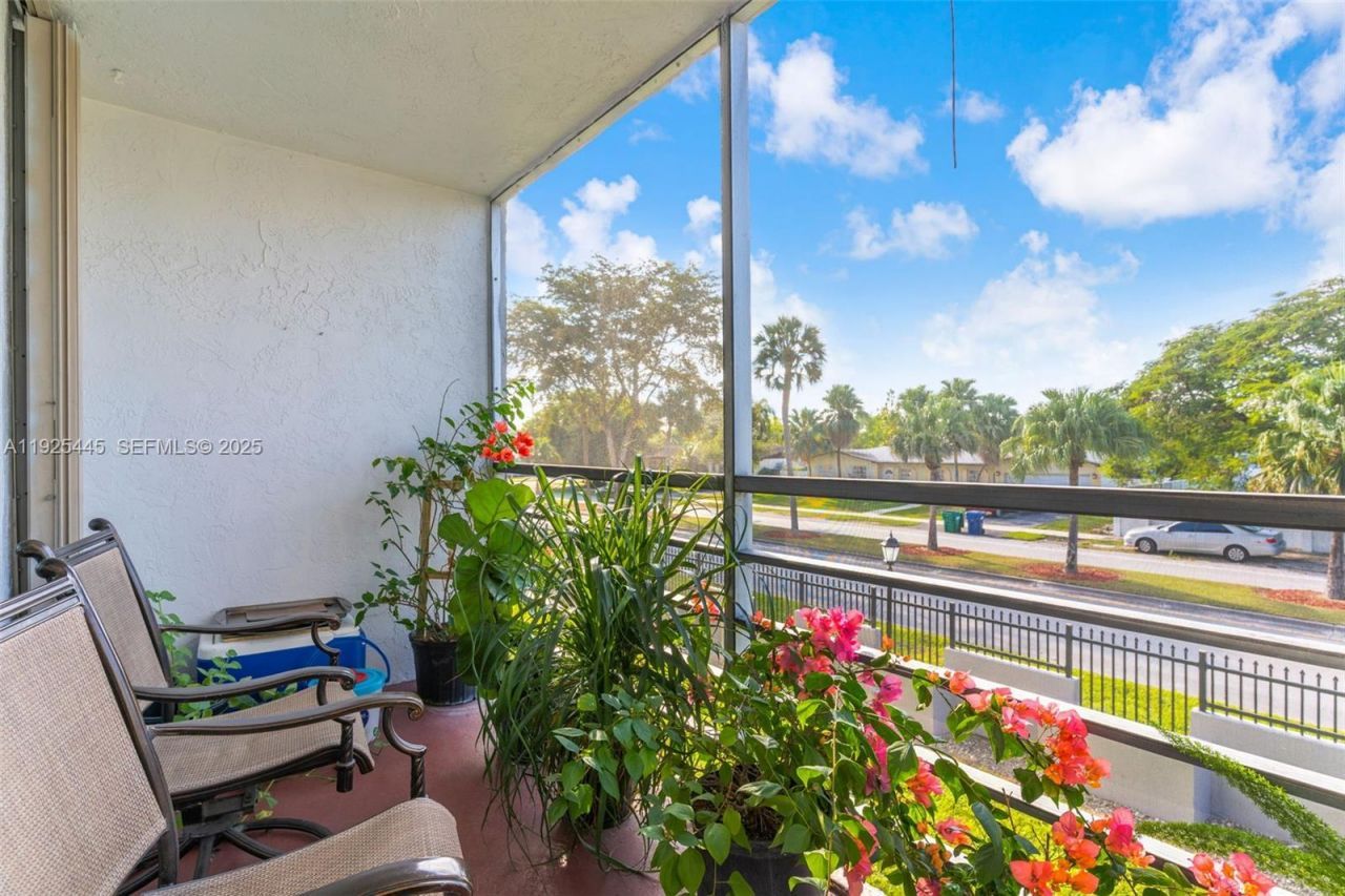 14180 SW 84th St, Unit 205-G, Miami, FL 33183 Photo