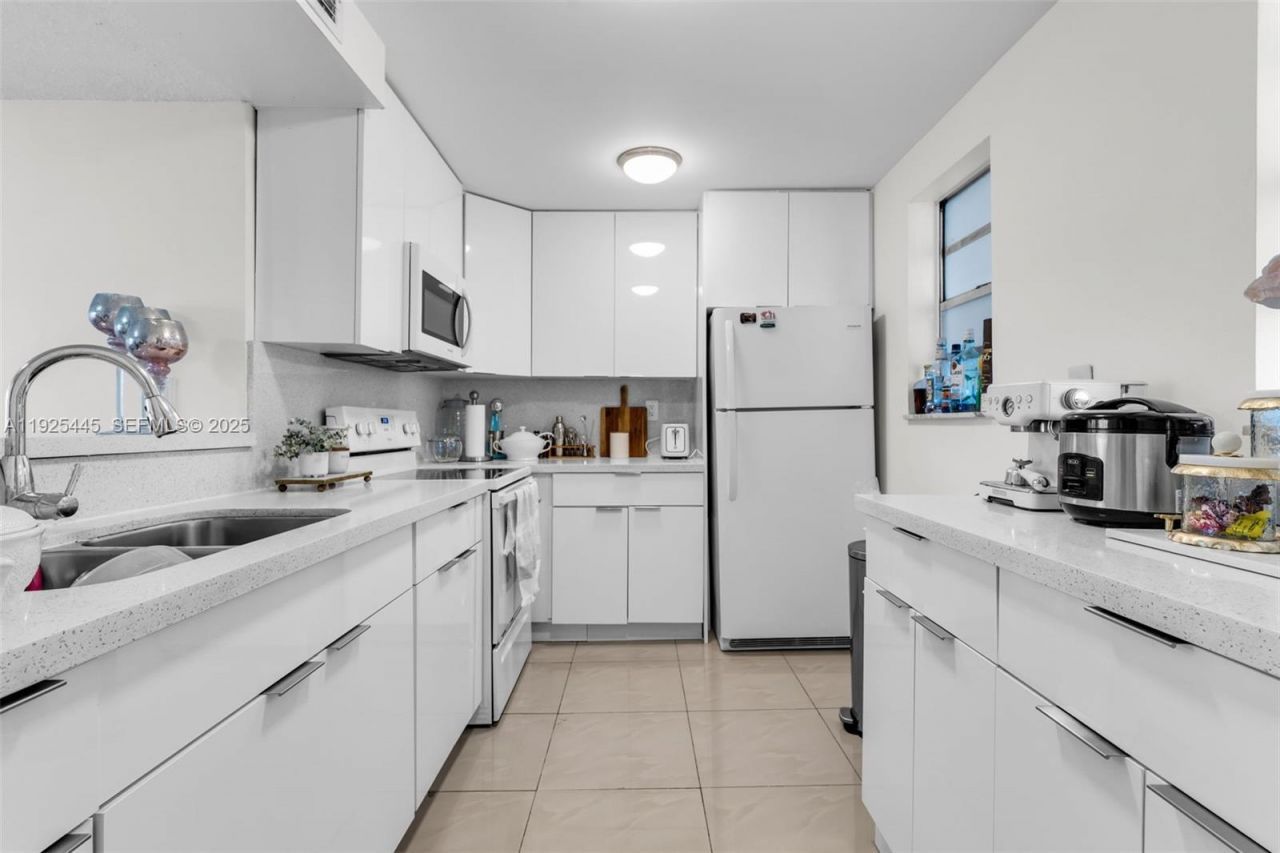 14180 SW 84th St, Unit 205-G, Miami, FL 33183 Photo