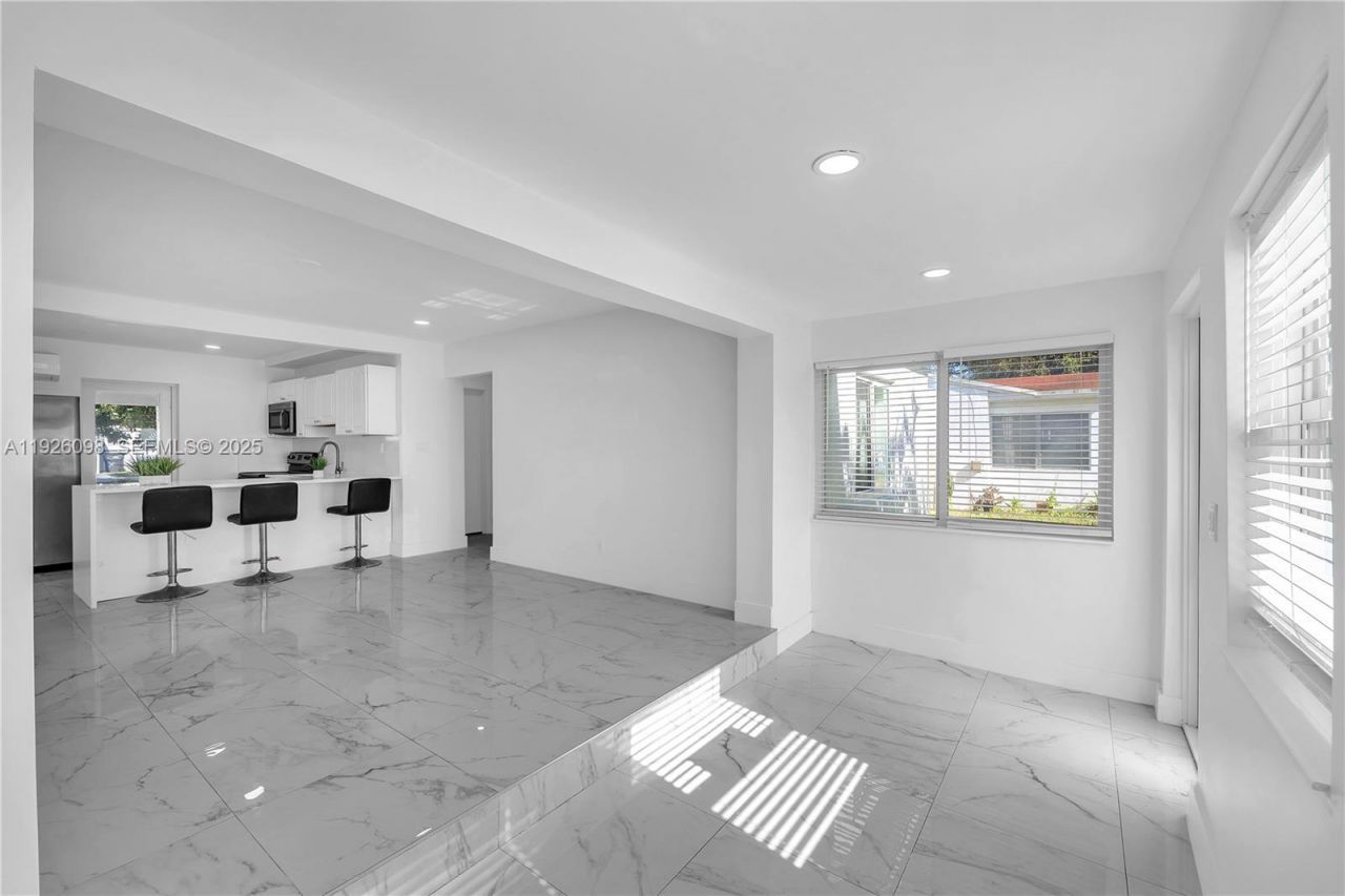 2431 Coolidge St, Hollywood, FL 33020 Photo