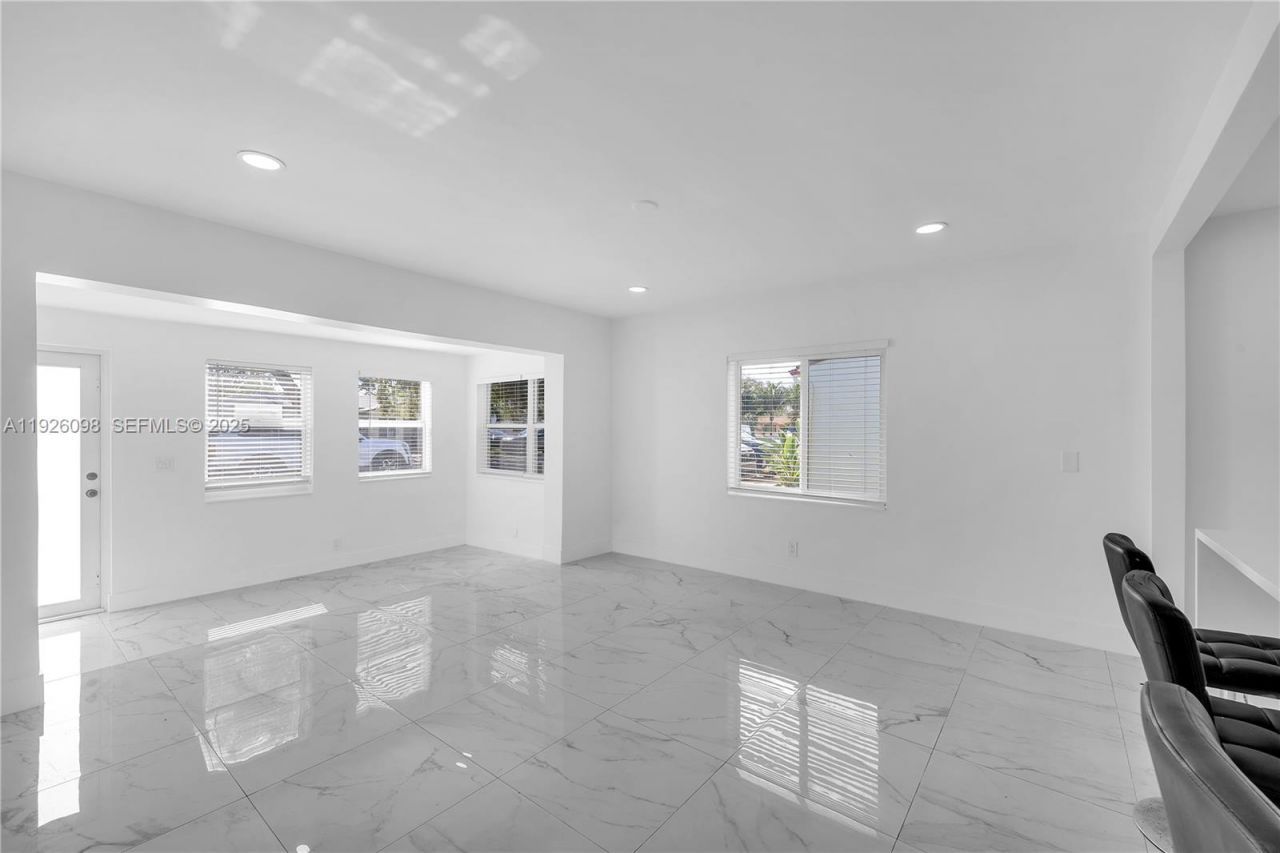2431 Coolidge St, Hollywood, FL 33020 Photo