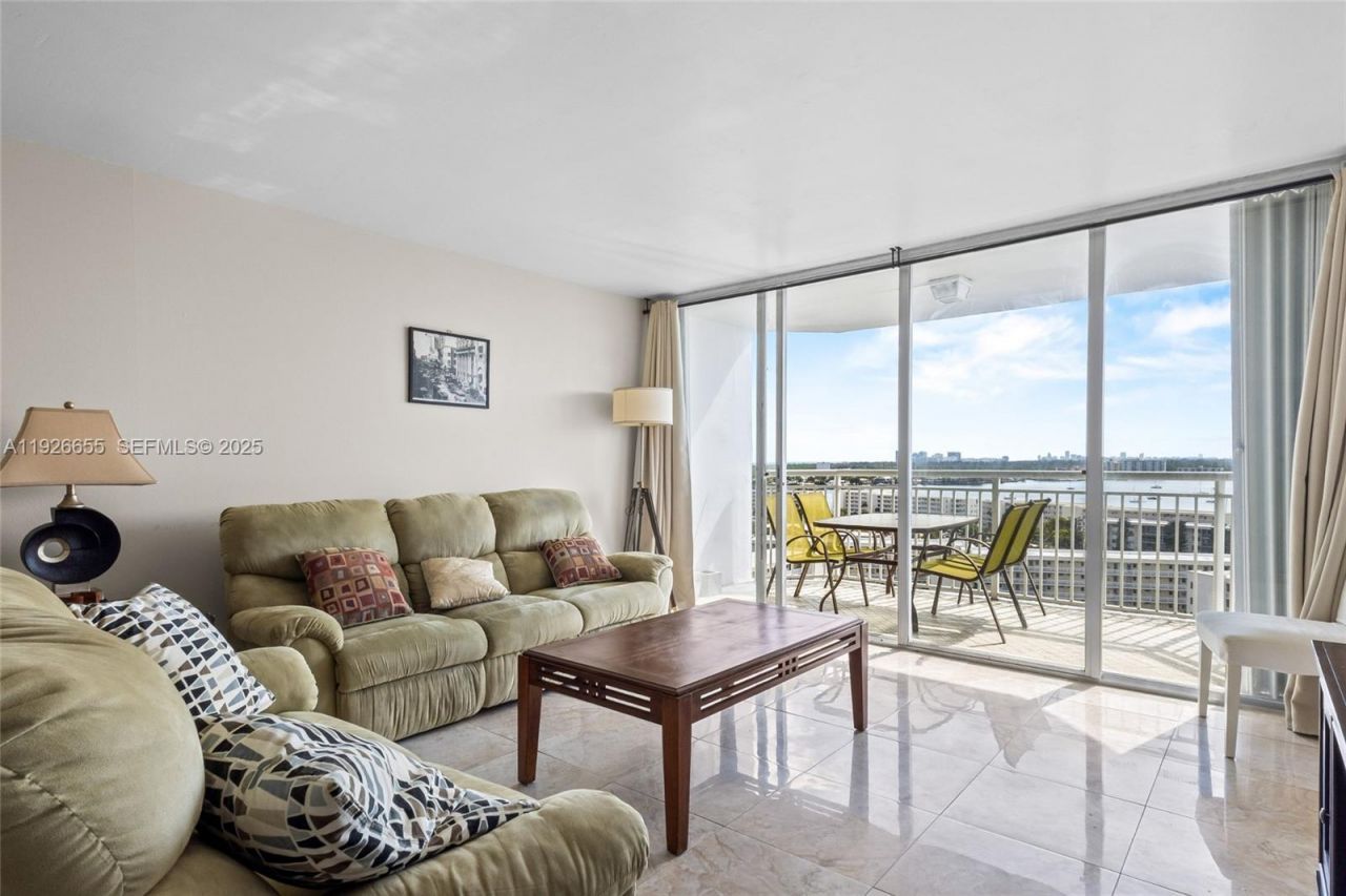 18011 Biscayne Blvd, Unit 1501, Aventura, FL 33160 Photo