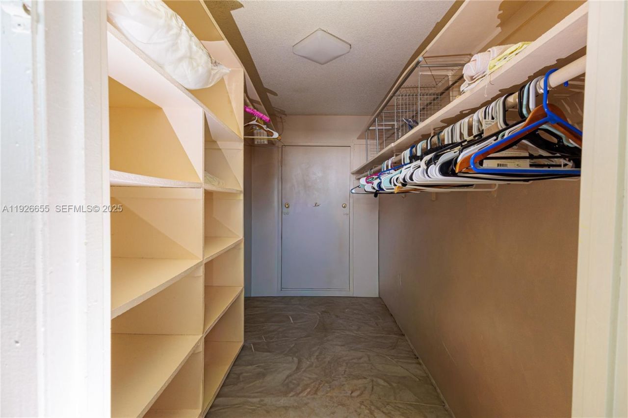 18011 Biscayne Blvd, Unit 1501, Aventura, FL 33160 Photo