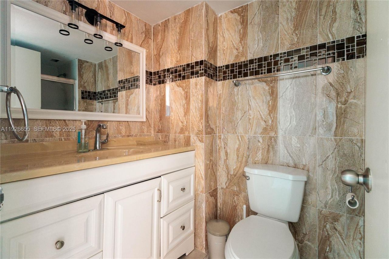 18011 Biscayne Blvd, Unit 1501, Aventura, FL 33160 Photo