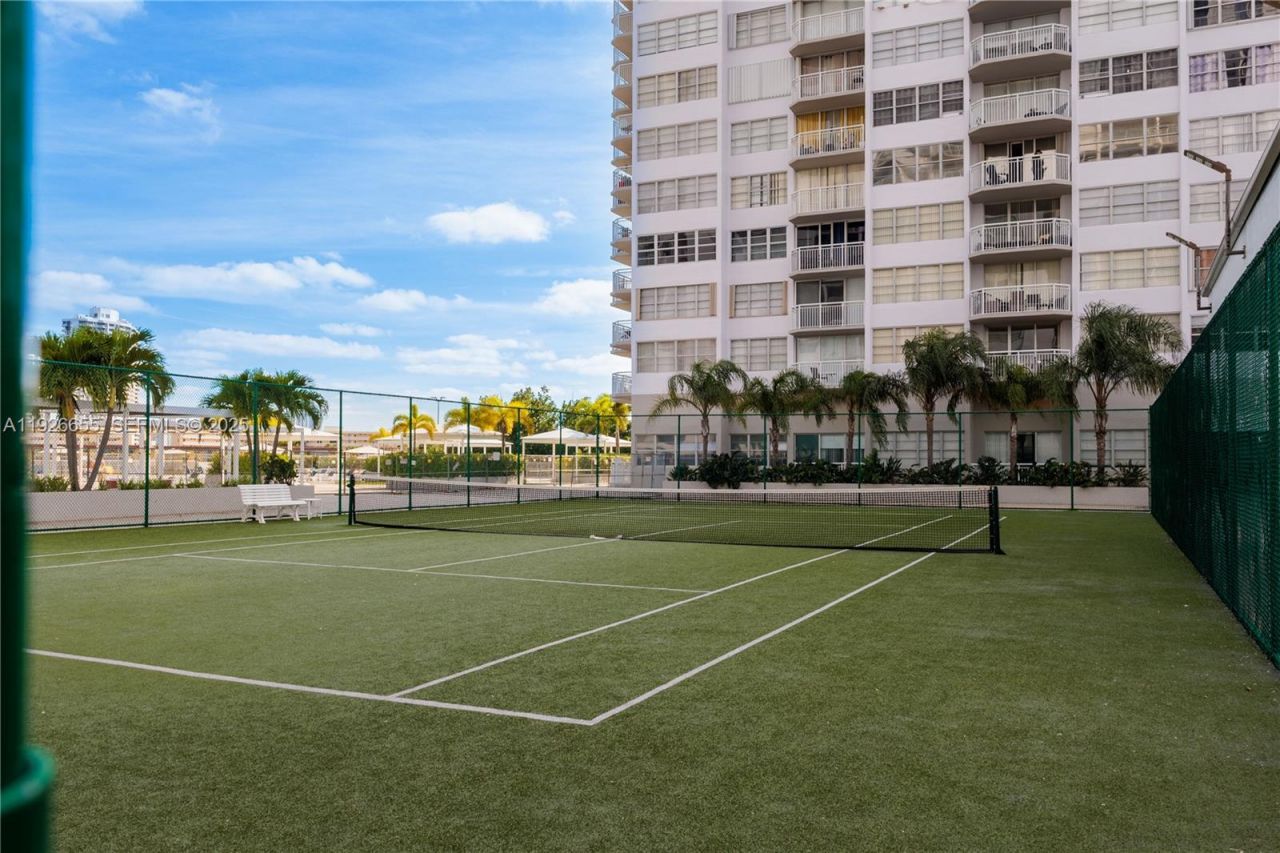 18011 Biscayne Blvd, Unit 1501, Aventura, FL 33160 Photo