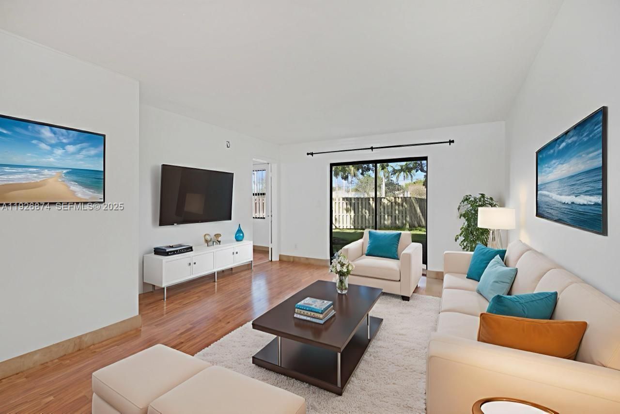 15801 W Waterside Cir, Unit 101, Sunrise, FL 33326 Photo