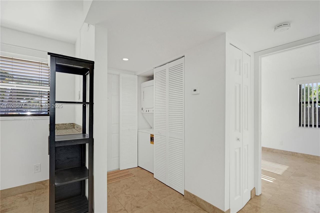 15801 W Waterside Cir, Unit 101, Sunrise, FL 33326 Photo