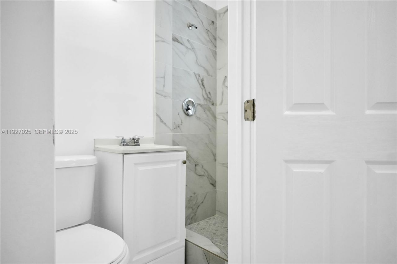 210 Beacom Blvd, Unit B, Miami, FL 33135 Photo