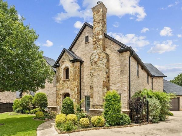 2157 Lookout Court, Hurst, TX 76054