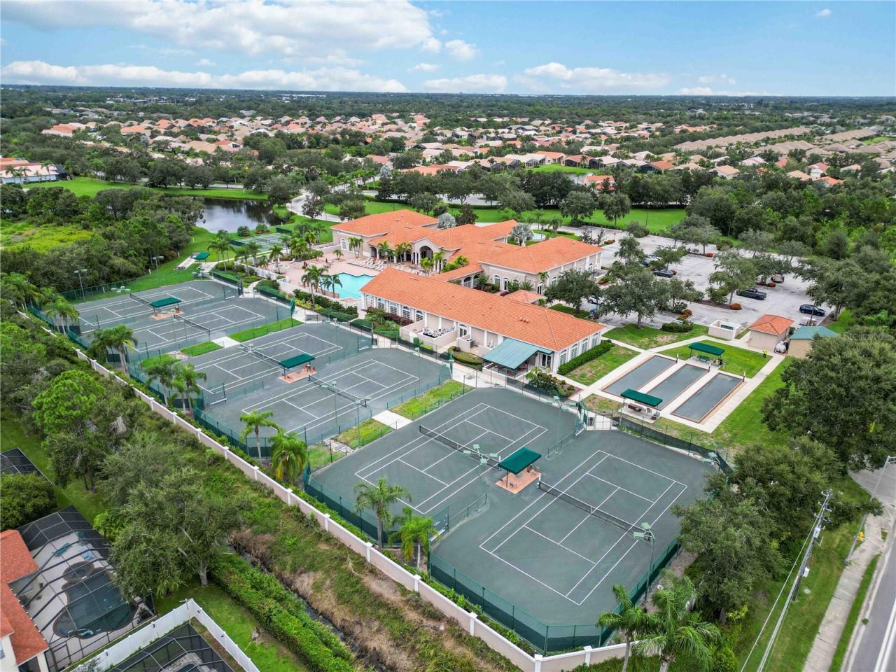 4218 64th Drive E, Sarasota, FL 34243 Photo