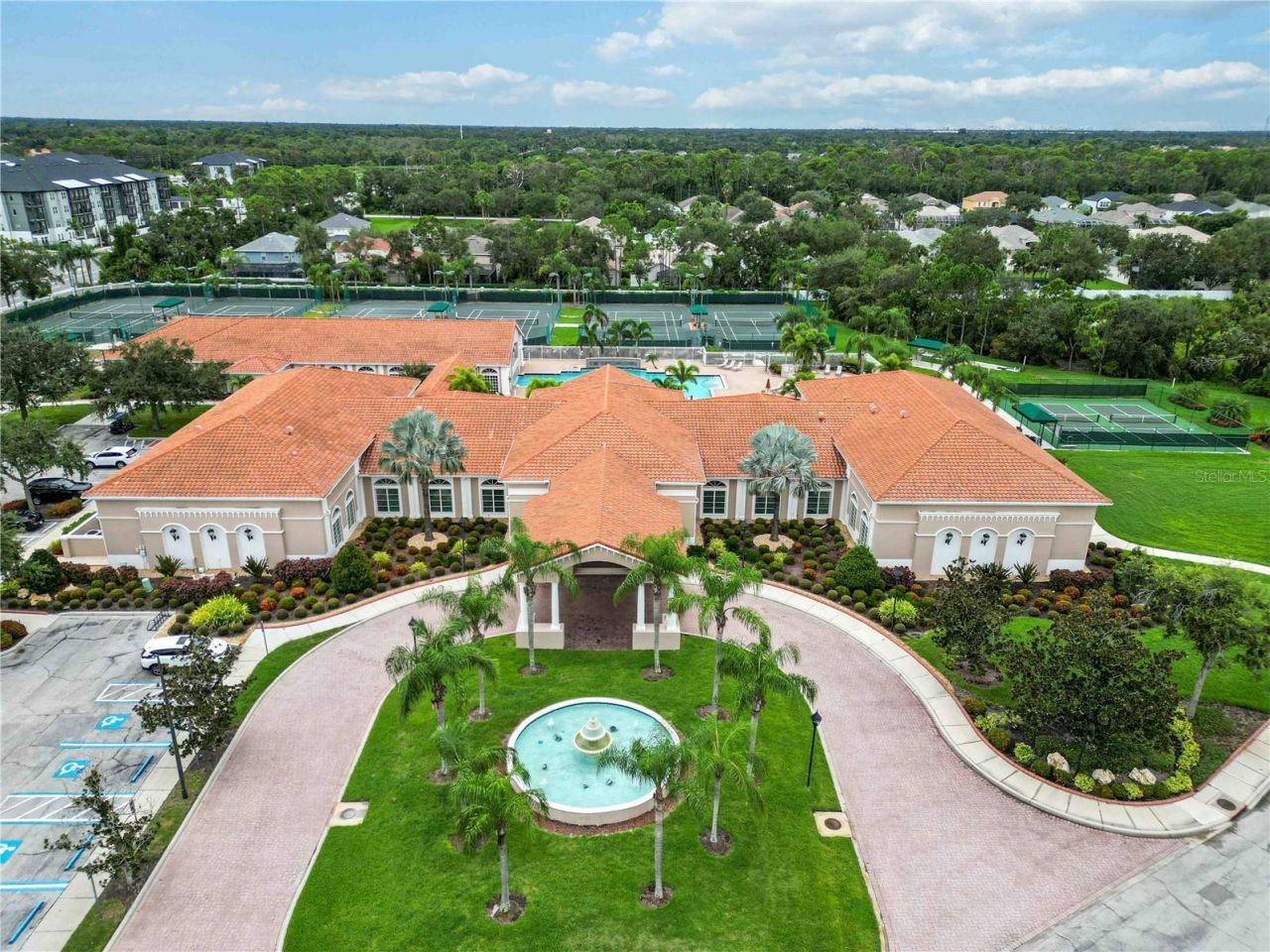 4218 64th Drive E, Sarasota, FL 34243 Photo