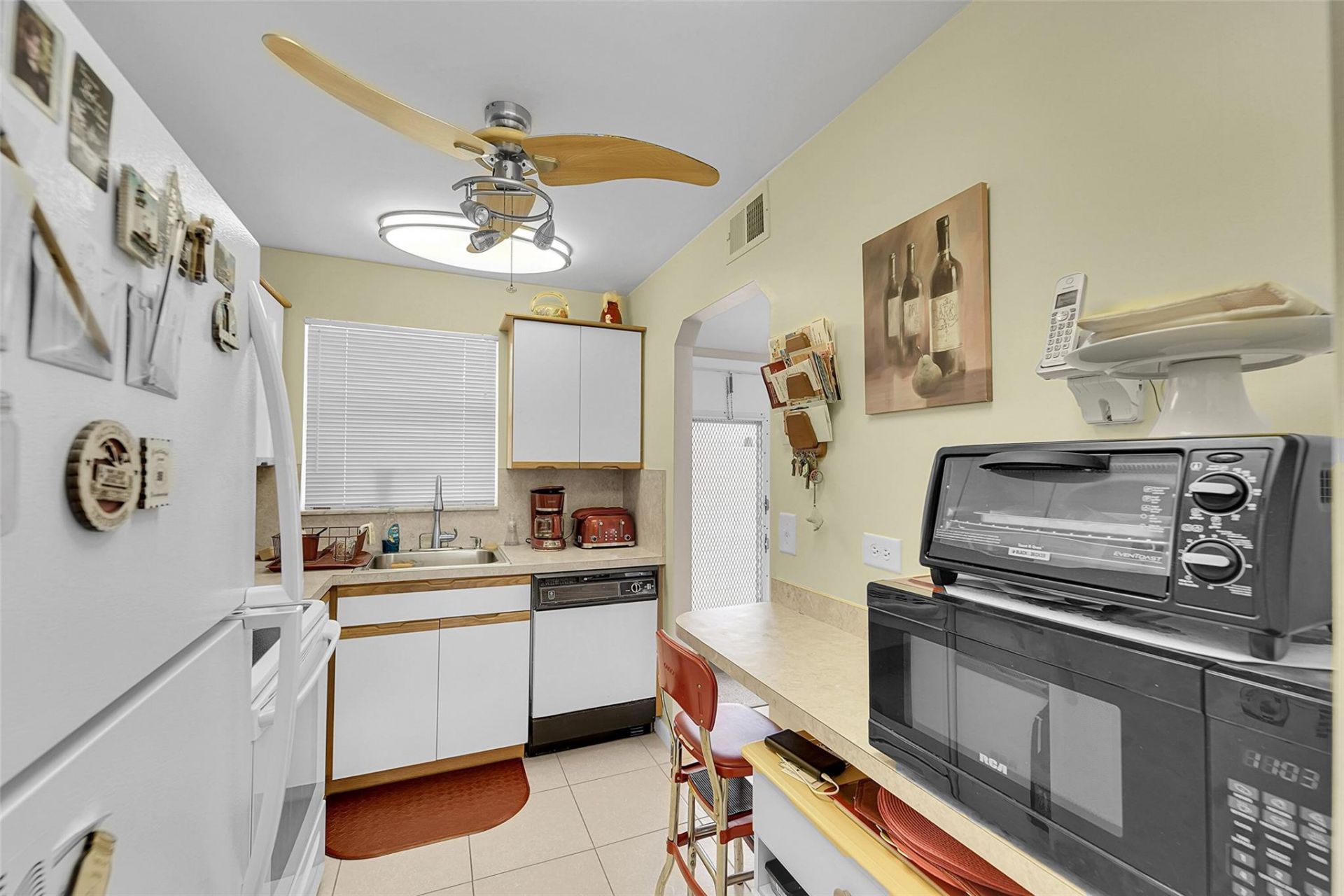 8880 Sunrise Lakes Boulevard, Unit 209, Sunrise, FL 33322 Photo