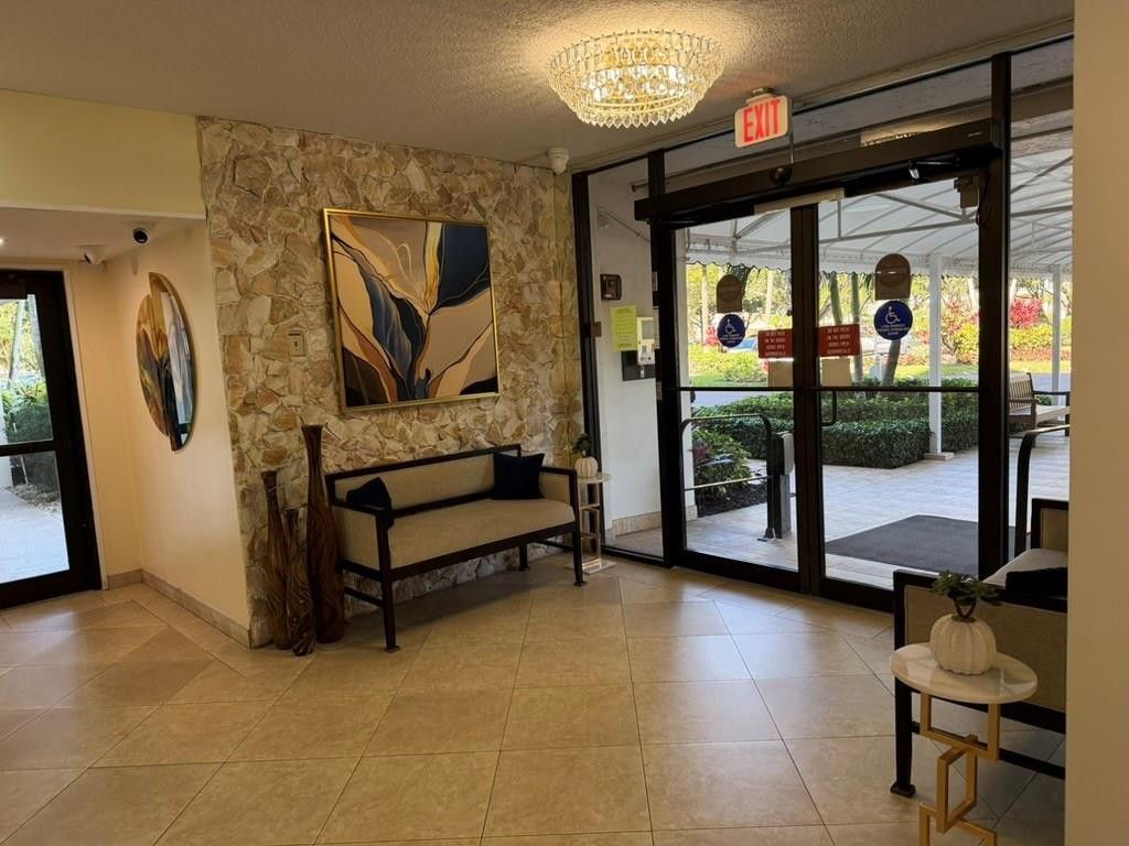 3510 Oaks Way, Unit 306, Pompano Beach, FL 33069 Photo