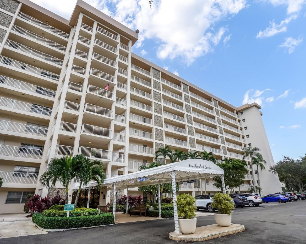 3510 Oaks Way, Unit 306, Pompano Beach, FL 33069 Photo