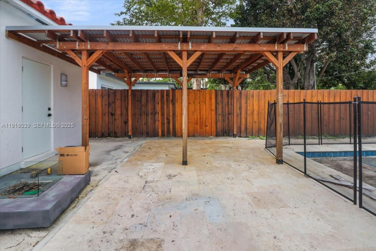 2215 Cleveland St, Hollywood, FL 33020 Photo