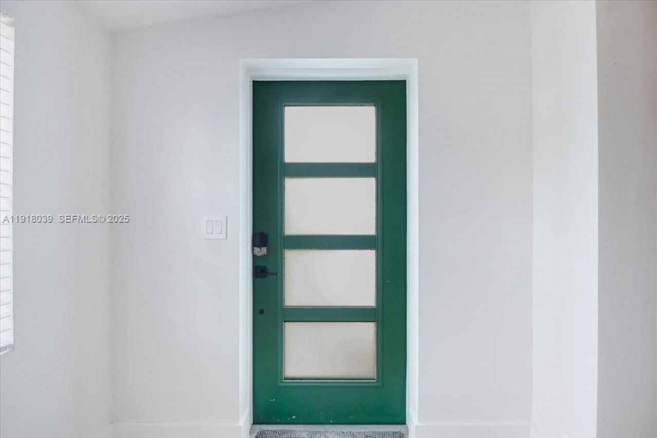 2215 Cleveland St, Hollywood, FL 33020 Photo