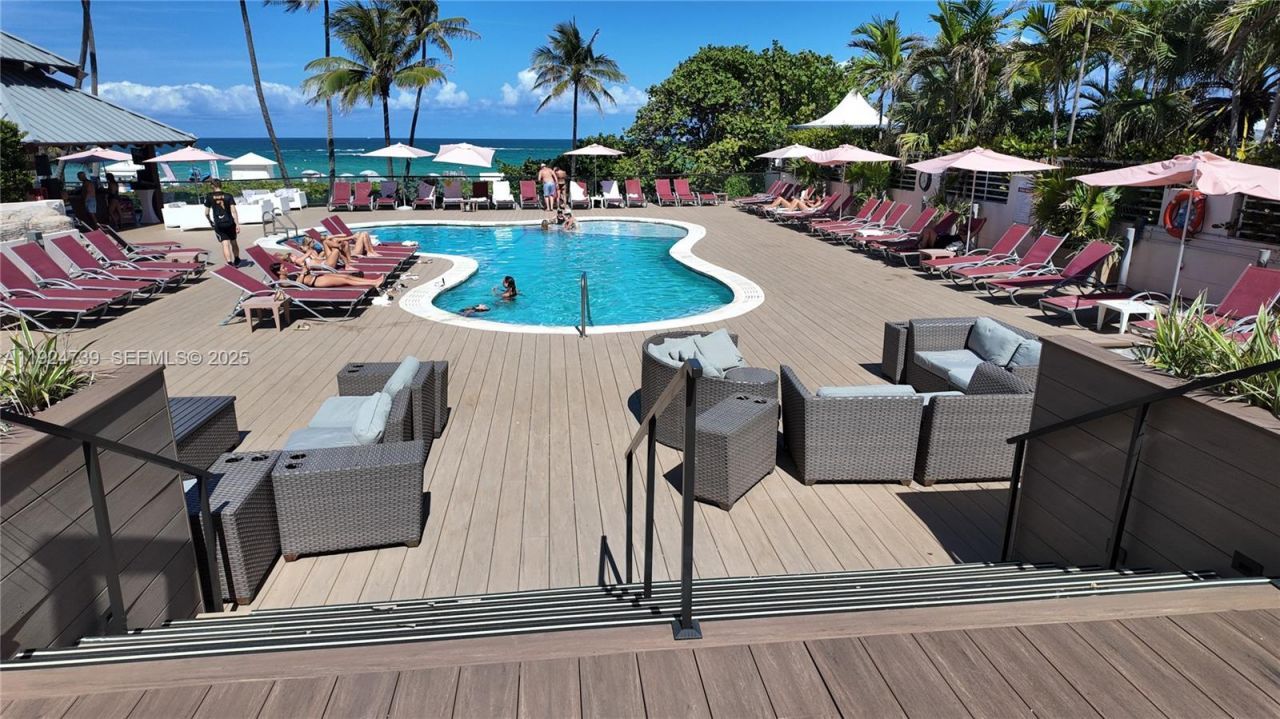 5225 Collins Ave, Unit 1204, Miami Beach, FL 33140 Photo