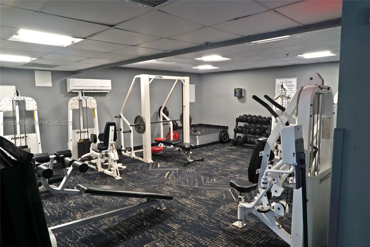 5225 Collins Ave, Unit 1204, Miami Beach, FL 33140 Photo