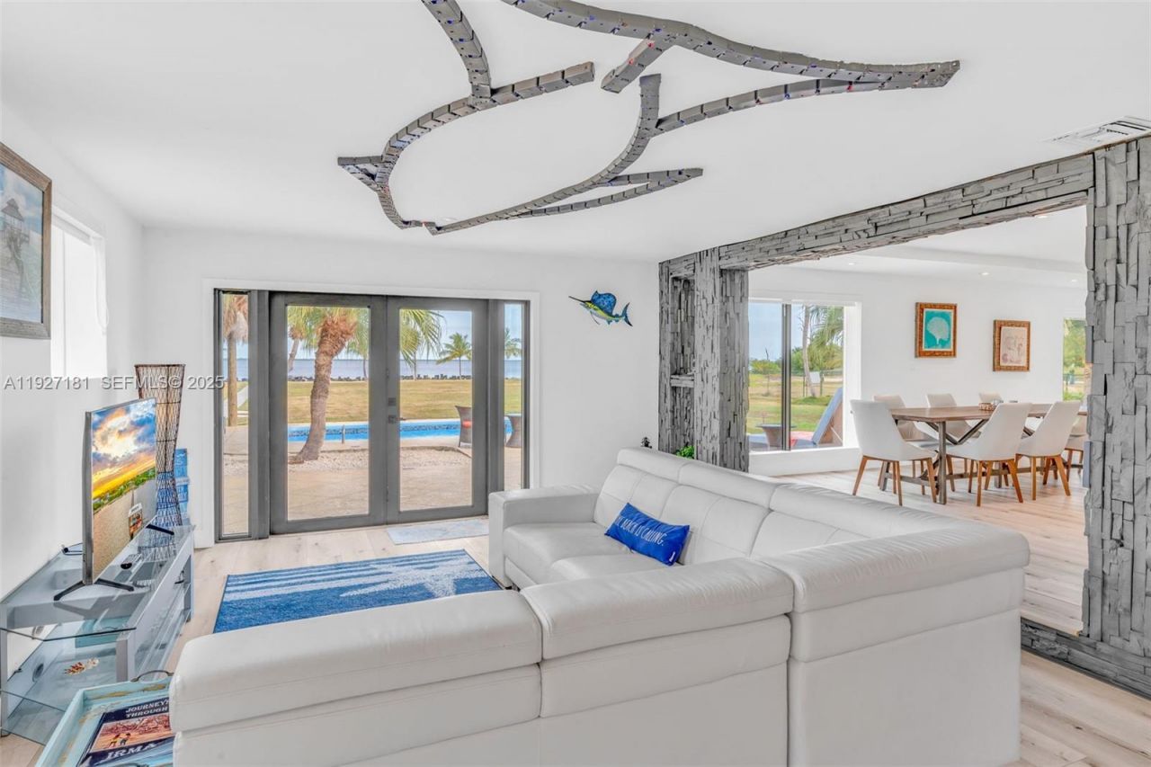 30468 Oleander Blvd, Big Pine Key, FL 33043 Photo