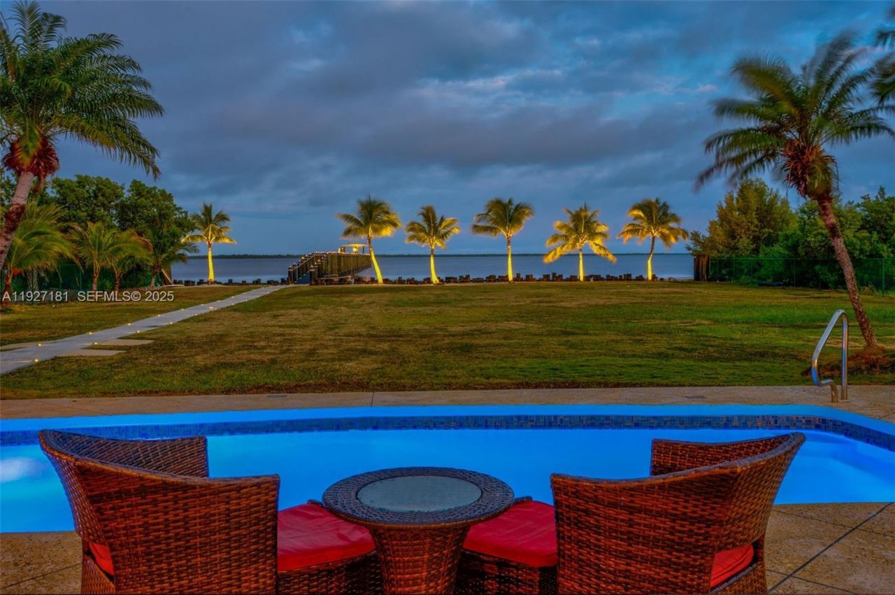 30468 Oleander Blvd, Big Pine Key, FL 33043 Photo