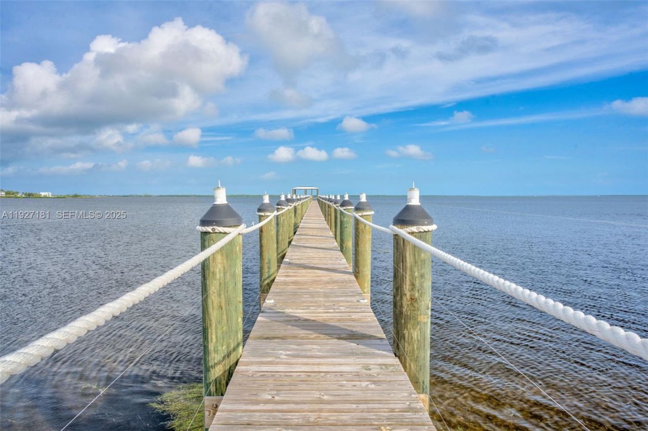 30468 Oleander Blvd, Big Pine Key, FL 33043 Photo