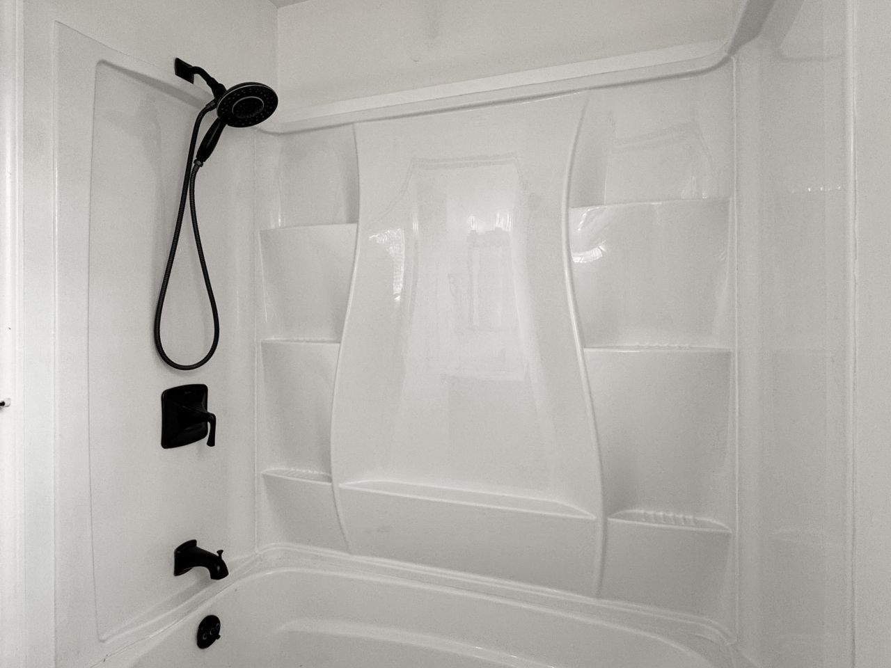 415 Parkdale Drive Photo 14