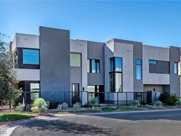 17 Promenade Isle Lane , Henderson, NV 89011