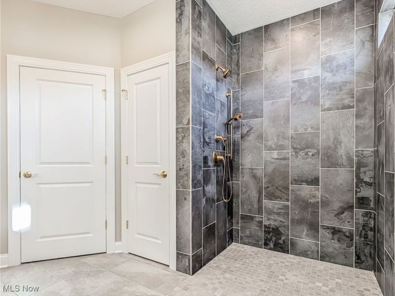 4332 Evergreen Court, North Canton, OH 44720 Photo 22