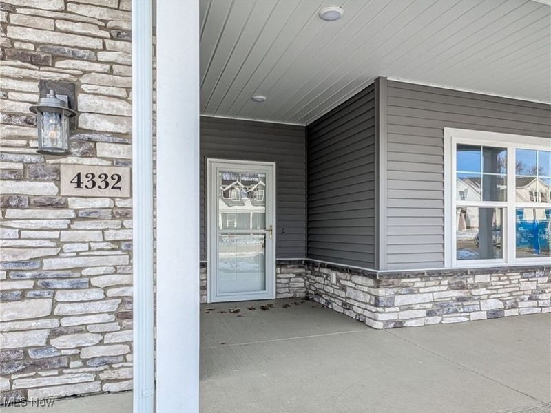 4332 Evergreen Court, North Canton, OH 44720 Photo 3