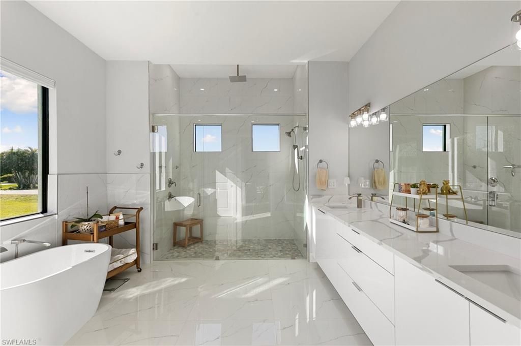 18288 Royal Hammock Blvd, Naples, FL 34114 Photo