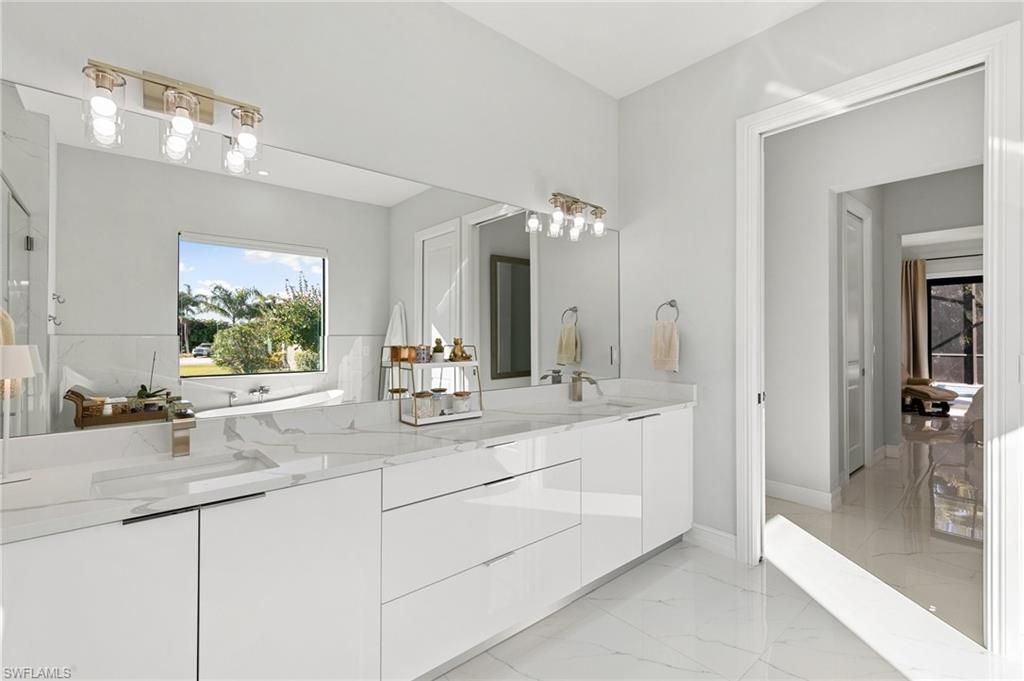 18288 Royal Hammock Blvd, Naples, FL 34114 Photo