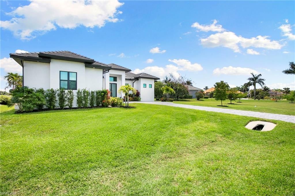 18288 Royal Hammock Blvd, Naples, FL 34114 Photo