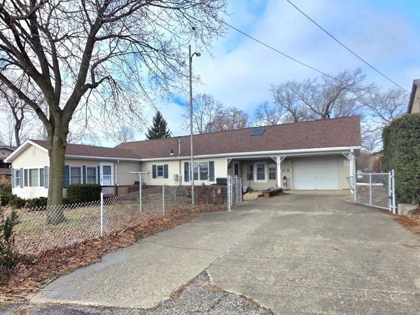 11018 E Pottawatomie Trail, Walkerton, IN 46574