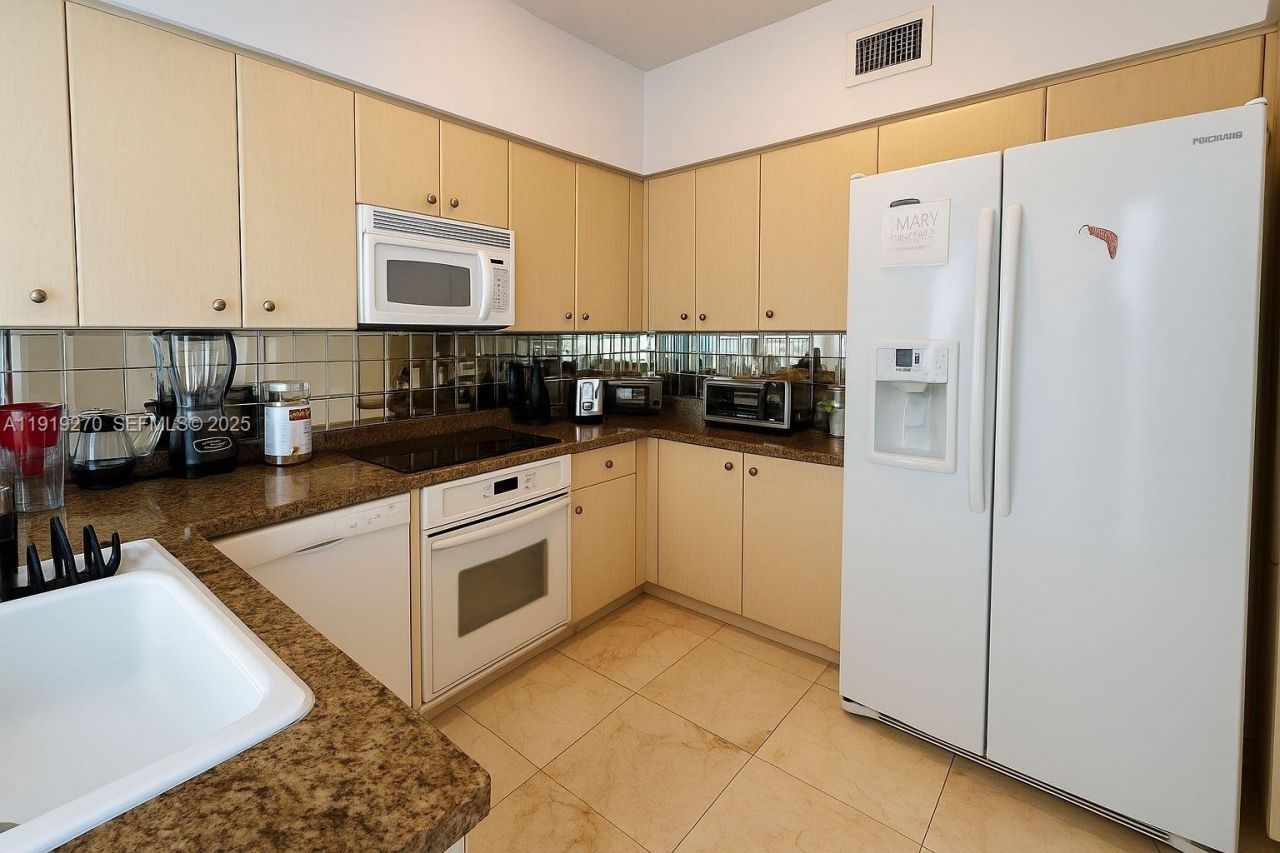 3370 Hidden Bay Dr, Unit 511, Aventura, FL 33180 Photo