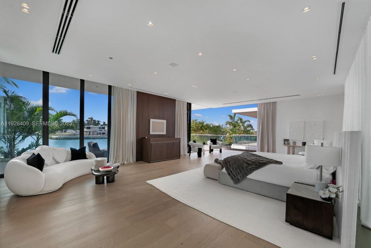 6480 Allison Rd, Miami Beach, FL 33141 Photo