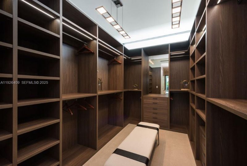 6480 Allison Rd, Miami Beach, FL 33141 Photo