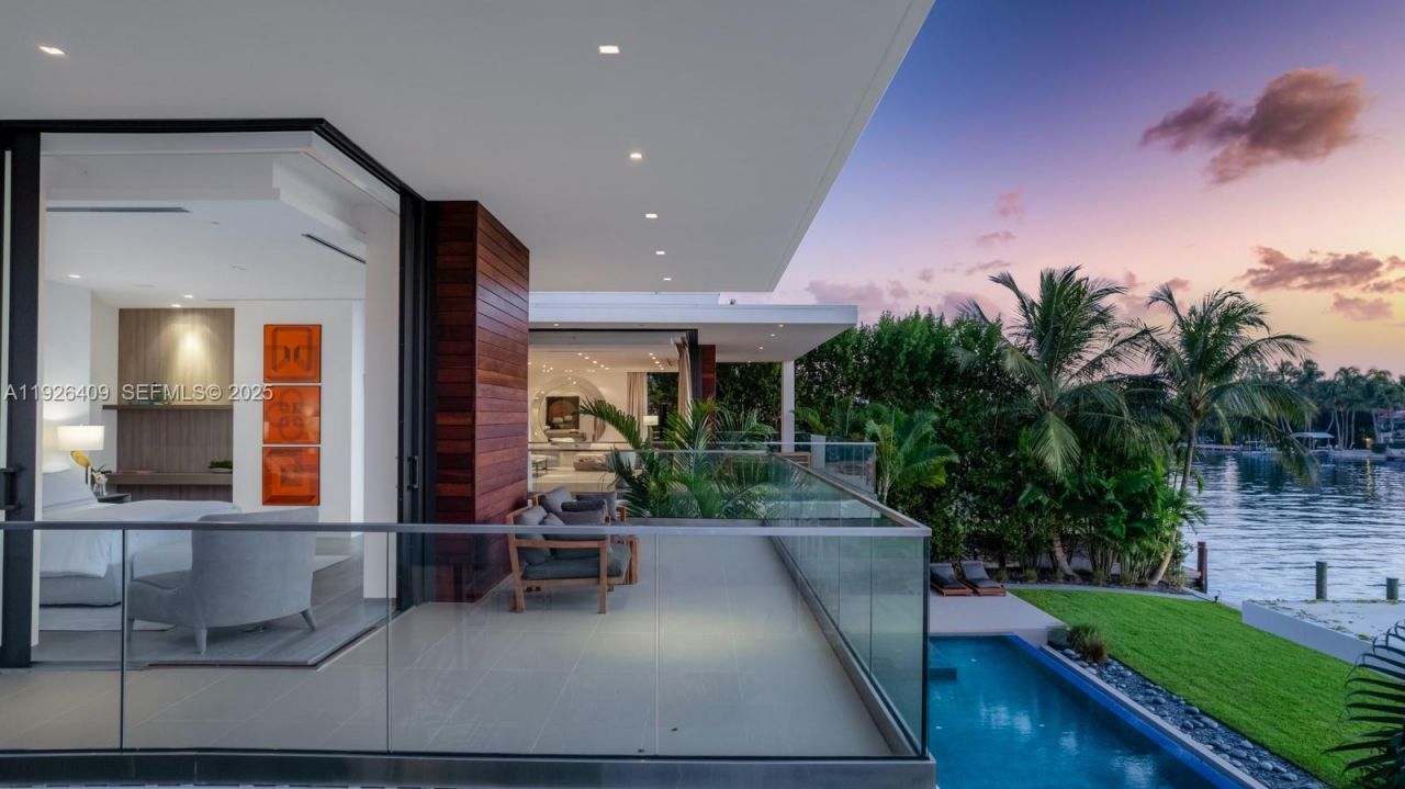 6480 Allison Rd, Miami Beach, FL 33141 Photo