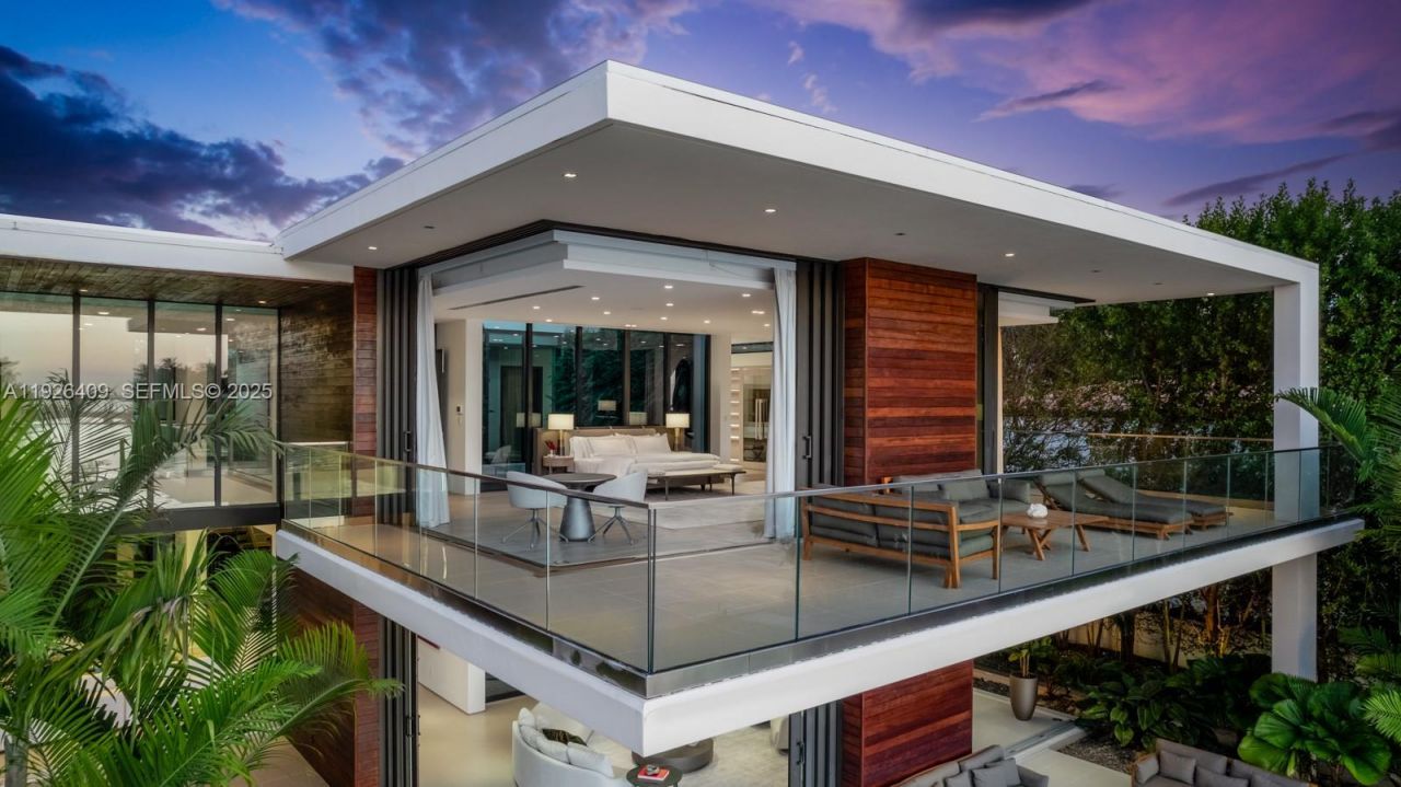 6480 Allison Rd, Miami Beach, FL 33141 Photo