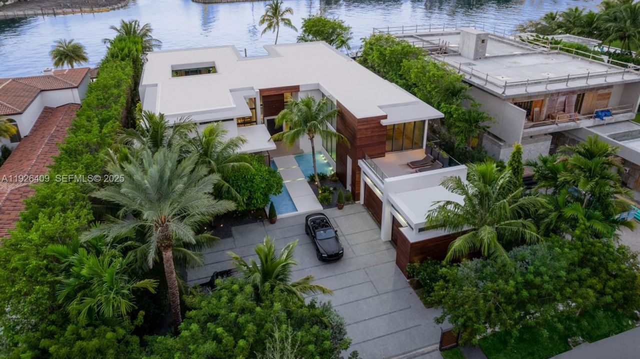 6480 Allison Rd, Miami Beach, FL 33141 Photo