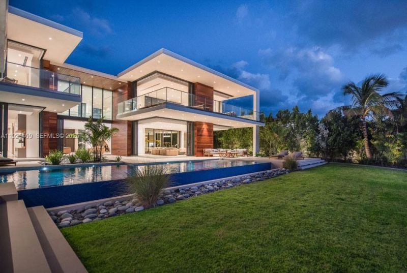 6480 Allison Rd, Miami Beach, FL 33141 Photo