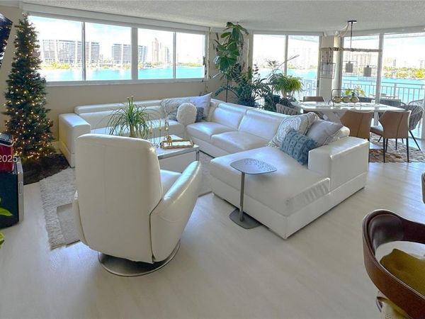 18000 N Bay Rd, Unit 603, Sunny Isles Beach, FL 33160