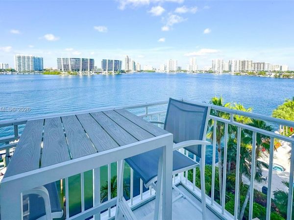 18000 N Bay Rd, Unit 603, Sunny Isles Beach, FL 33160