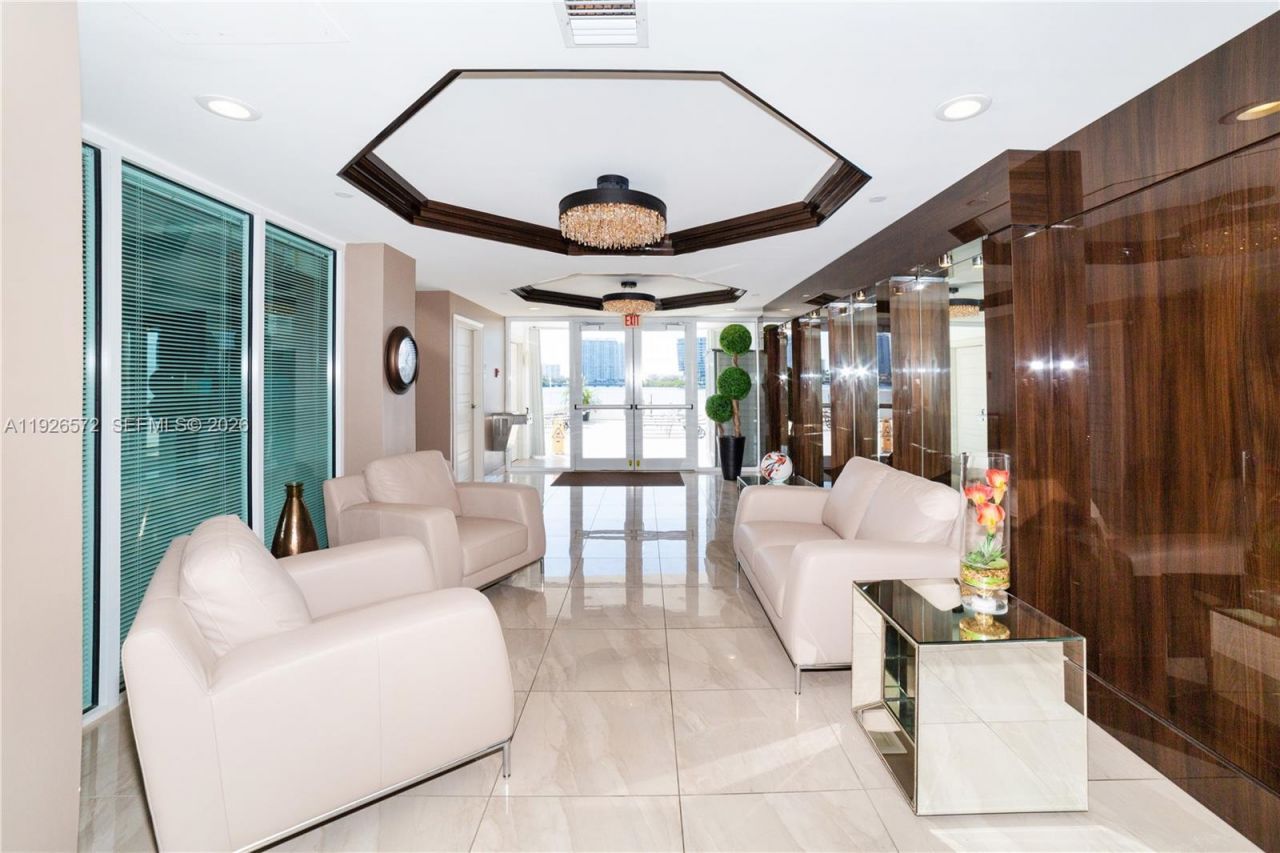 18000 N Bay Rd, Unit 603, Sunny Isles Beach, FL 33160 Photo