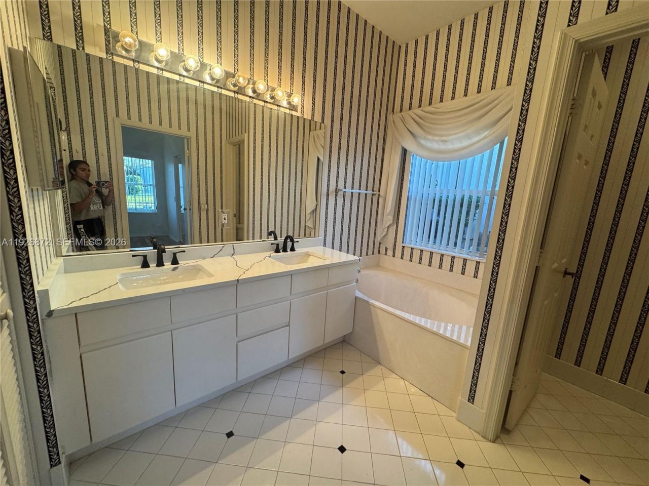 815 Vista Meadows Drive, Weston, FL 33327 Photo